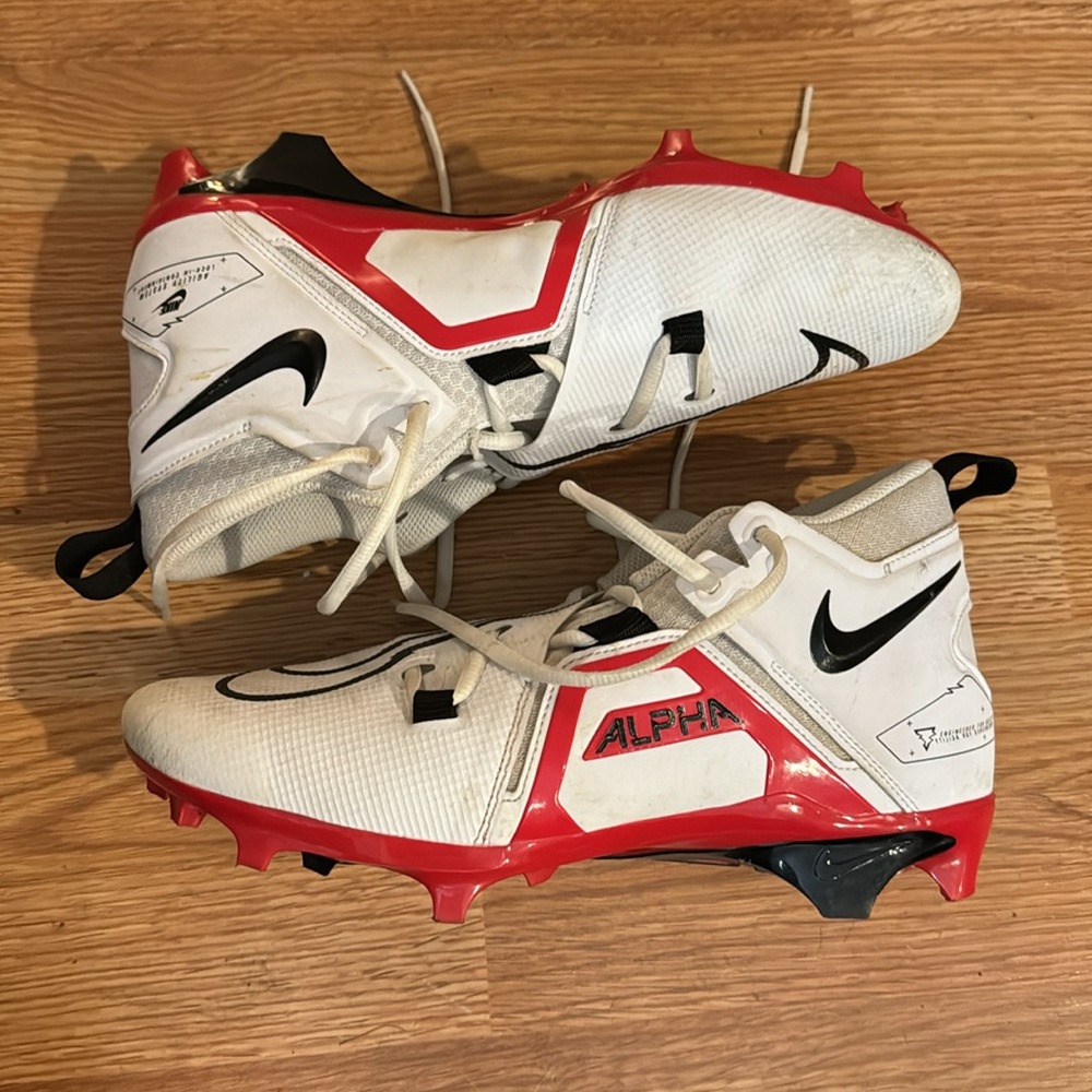 Nike Alpha Menace Pro 3